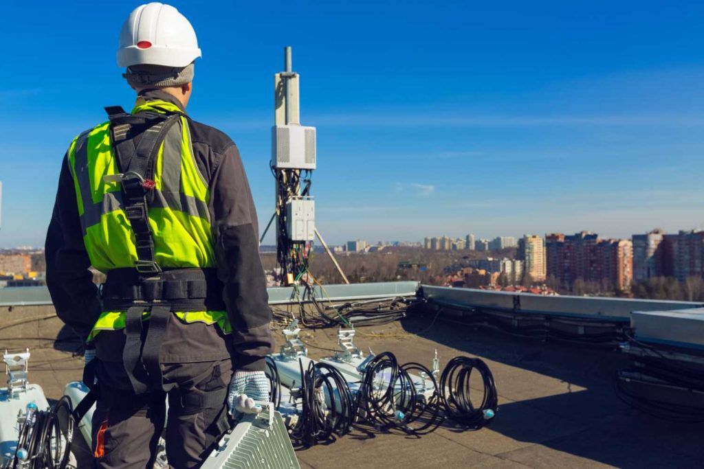 The construction of a radio network requires careful project preparation and measurement